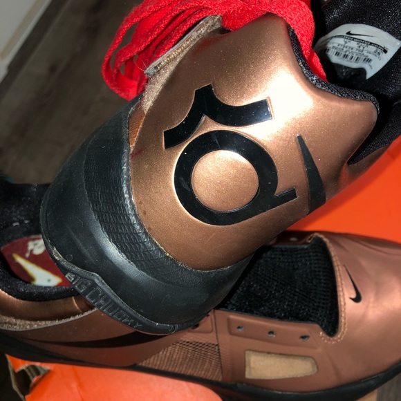 Nike Zoom KD IV “Christmas”